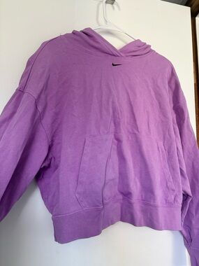 Nike Lavender Cropped Hooded Sweatshirt with Black Swoosh Tag
